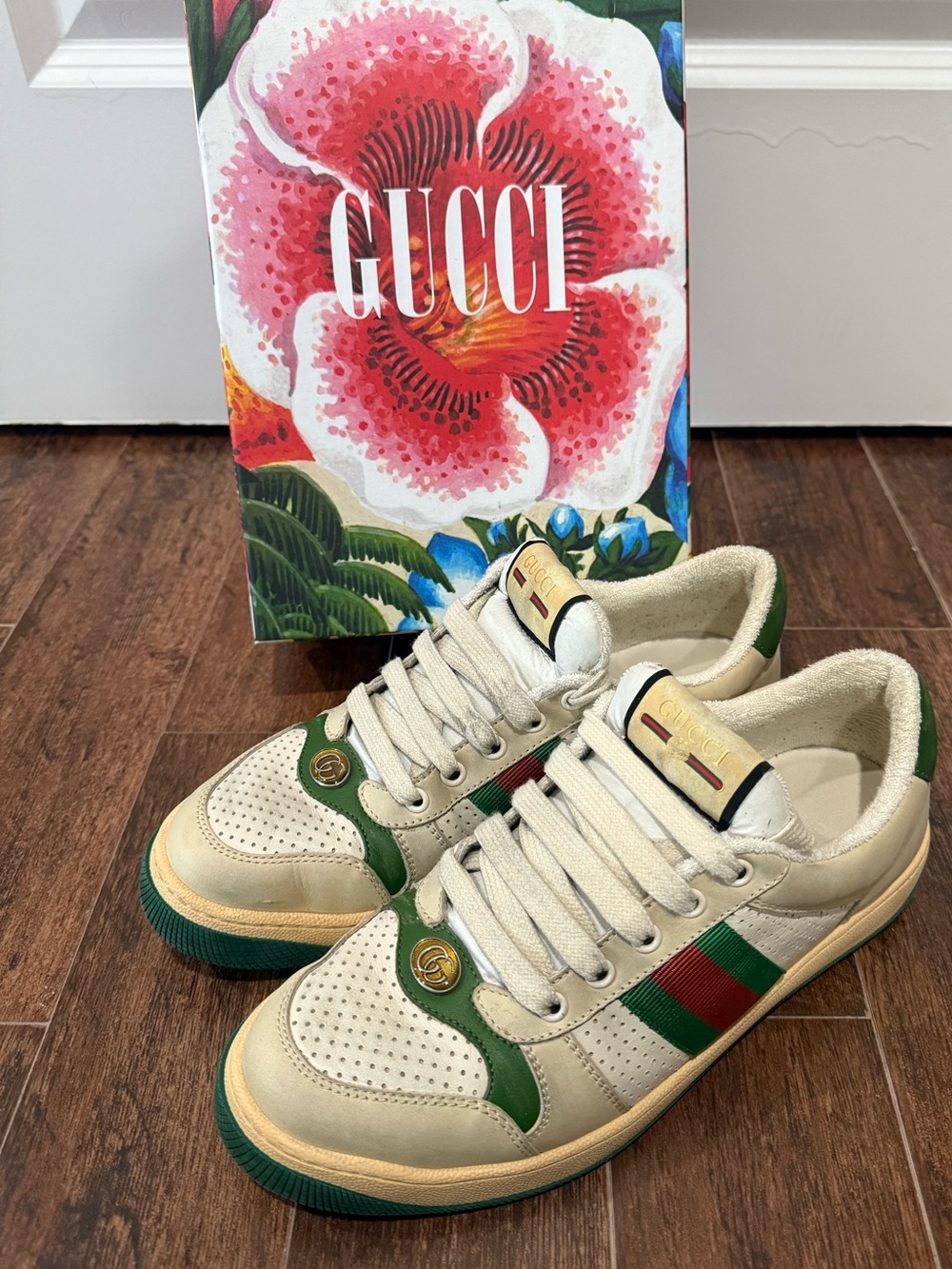 Gucci Women's Off White Screener
Sneakers Size Eu 39